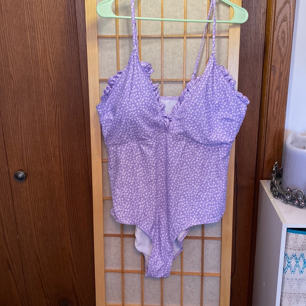 NWOT Shein one piece lavender floral swimsuit 4X